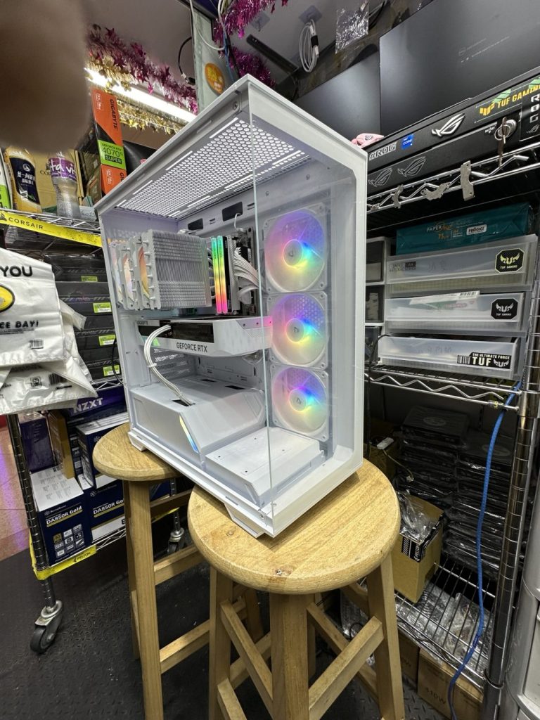 Antec C3 🗯️全白🤍低調全景落地玻璃🏠 Antec C3 🗯️全白🤍低調全景落地玻璃🏠