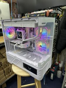 ✨完美✨白⚪️AMD 9600X VK03M 🤍全白🤍💁🏻Zotac 5060 Ti 🫧