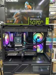 💁AMD 7800X3D ✨5070 TI✨⚫️VK03M⚫️M.ATX Case🔛
