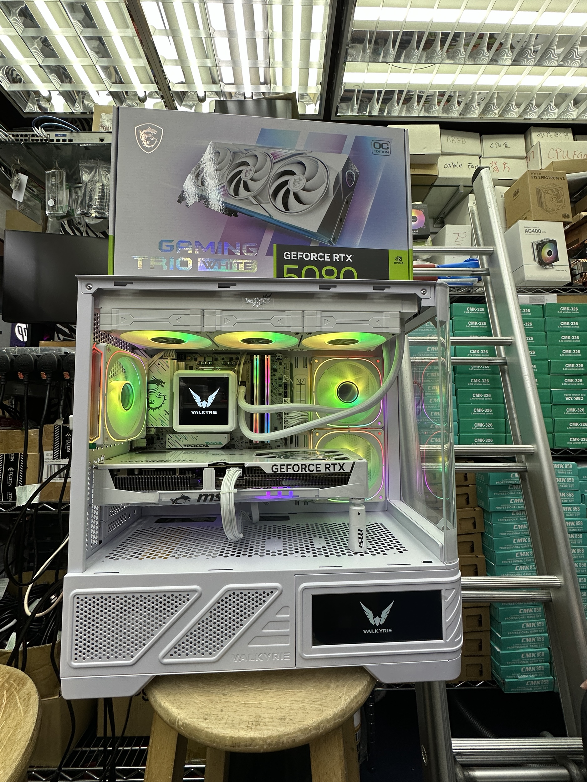 💁AMD 7800x3D🔛MSI 5080 Gaming Trio⚪️ VK03M🤍完白美主義✨