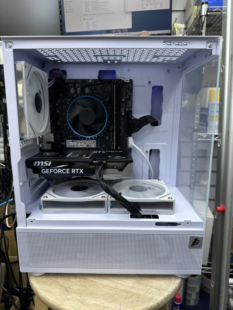 ⚫️入門⚫️海景電競電腦 Mi2-A M.ATX Case✨MSI 5070 ⚫️入門⚫️海景電競電腦 Mi2-A M.ATX Case✨MSI 5070
