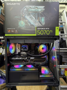 ✨AMD✨9600x 💁🏻5070 Ti Gaming💥Oc💥 DS900M